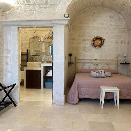 Suite La Petra Ceglie Messapica Εξωτερικό φωτογραφία