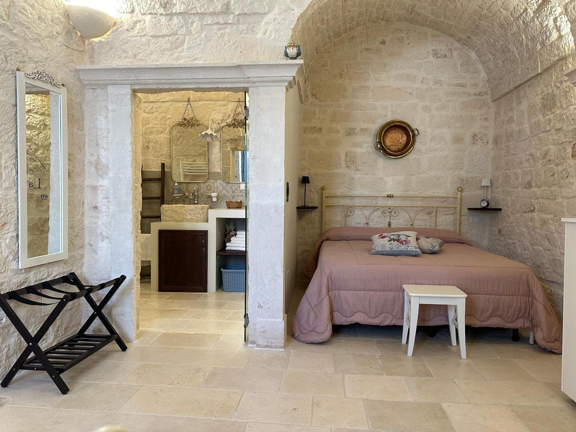 Suite La Petra Ceglie Messapica Εξωτερικό φωτογραφία